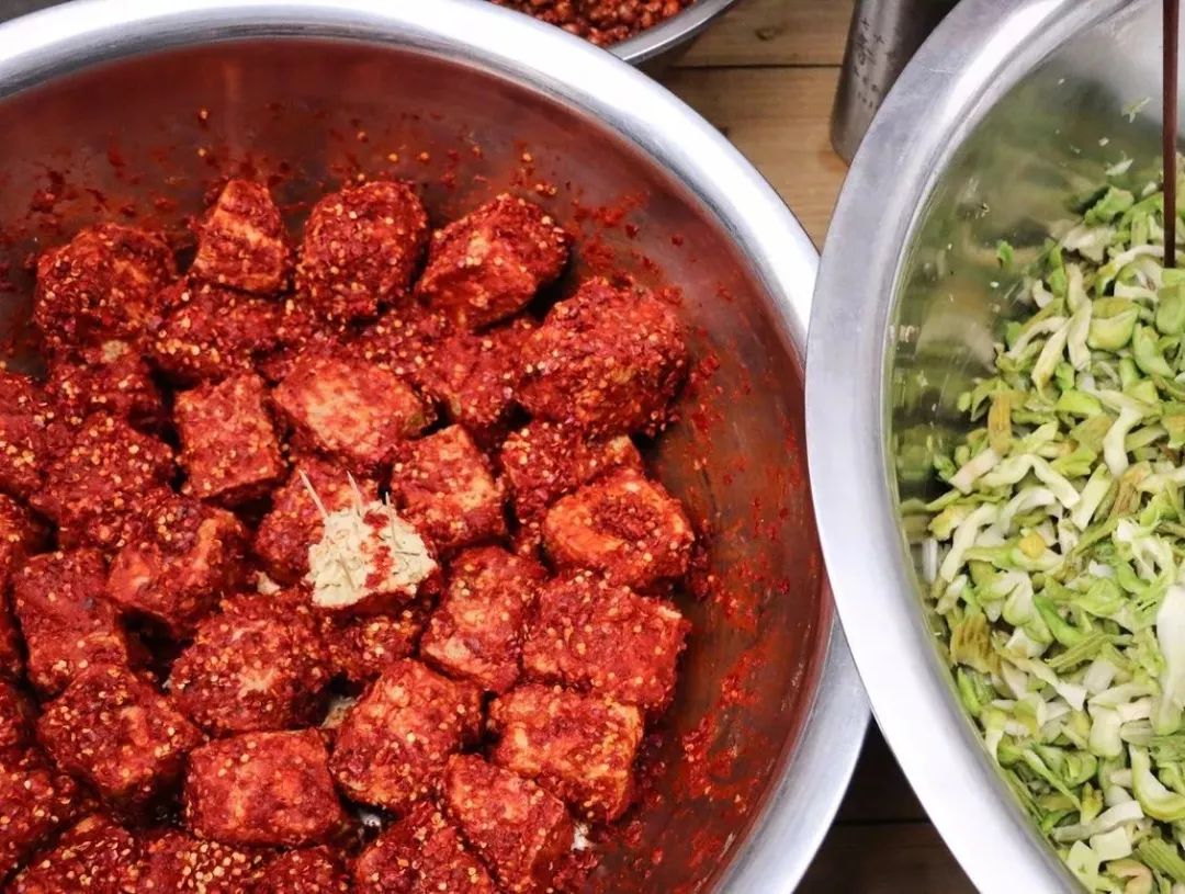 beat365亚洲体育官方网站_
凤凰山大门的变迁(1952-2020年)(图3) beat365亚洲体育官方网站