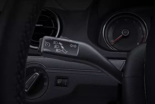 【beat365亚洲体育官方网站】秋冬oversize手袋大全 oversize手袋自带气场虎虎生风(图1) beat365官网