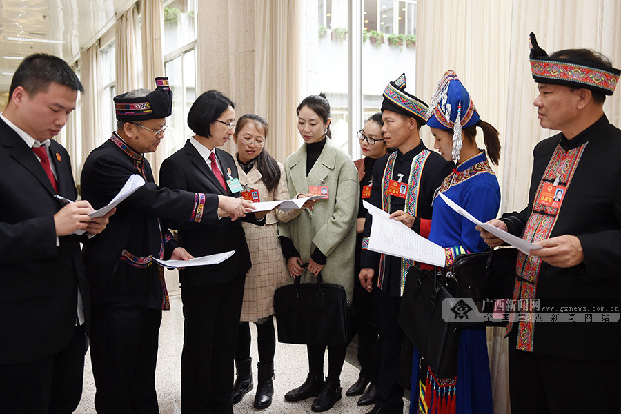 【beat365官网】沃尔玛参加首届中国公益慈善交流展示会(图2) beat365官网