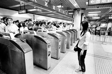 回龙镇召开易地扶贫搬迁工作推进会【beat·365】(图3) beat·365