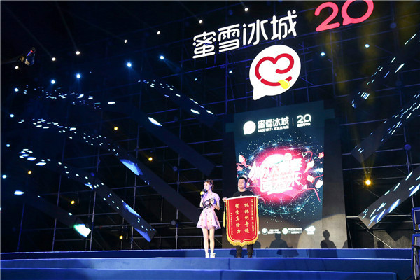 网红八字刘海如何自己打造“beat365亚洲体育官方网站”(图3) beat365官网