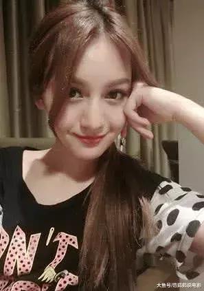 beat·365:三款秋装外套 不仅百搭好看,穿在身上别人都说漂亮(图2) beat365官网
